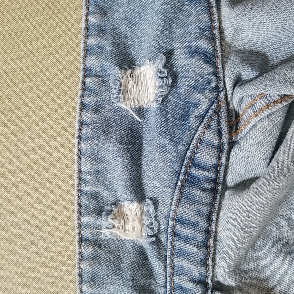 🥳 Host Pick 🥳 Boom Boom Jeans Total Destruction Oversized Denim Jacket - Picture 5 of 5